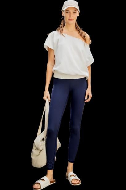 Womens Semi-Compression Capri Pocket Leggings